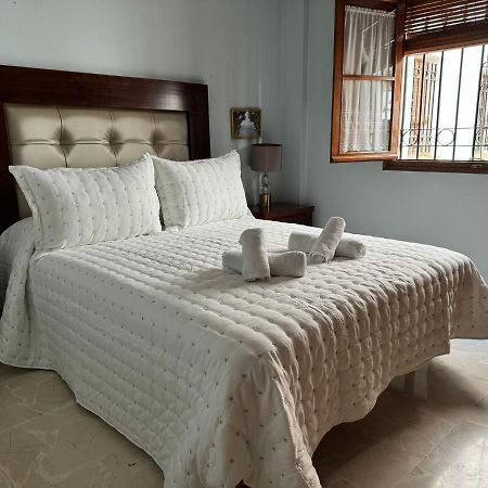 Apartamento Buen Pastor Con Parking Gratuito コルドバ エクステリア 写真