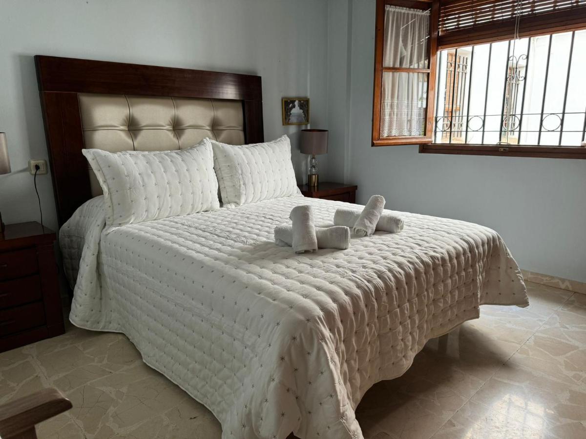 Apartamento Buen Pastor Con Parking Gratuito コルドバ エクステリア 写真
